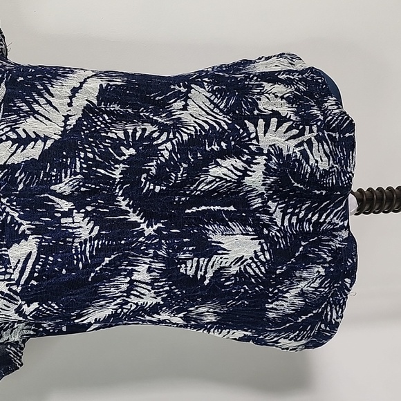 Rafaella Navy White Lace Overlay Blouse Top - Picture 7 of 9